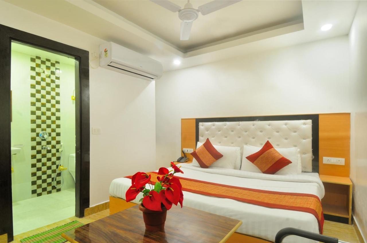Hotel Noida Delight Exterior foto